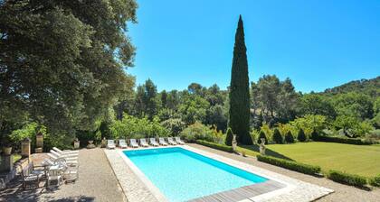 Impresionante casa en La Roque.