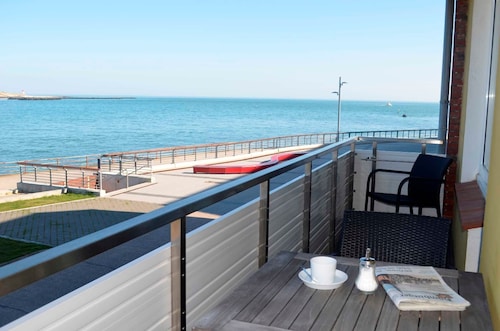 Owner Suite, 1. OG, balcony seafront - Dünenblick Apartments