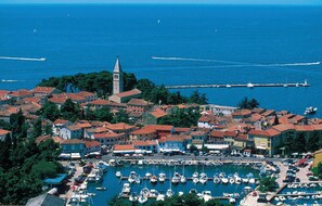 Marina - Gorgeous home in Strada Contesa (Strada Contesa)