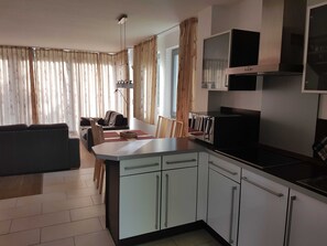 Unclassified image, 3 of 29, button - Accommodation Quäkenpüker, fireplace, WLAN, terrace (Börgerende-Rethwisch)