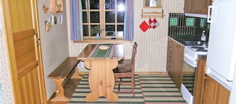 Nice home in Ekshärad