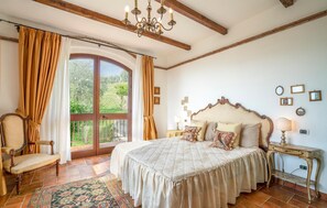 6 Schlafzimmer, Reisekinderbett, kostenloses WLAN