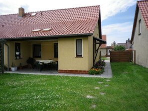 Unclassified image, 3 of 10, button