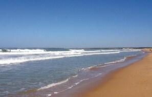 Beach - Stunning home in Les Magnils-Reigniers (Les Magnils-Reigniers)