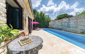 Outdoor pool - Lovely home in Pridraga with WiFi (Pridraga)
