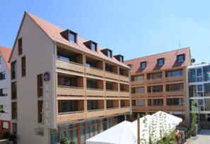 Exterior - Stadtmauer Duplex - BEST WESTERN PLUS BierKulturHotel Schwanen (Ehingen (Donau))