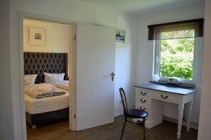 1 soverom, skrivebord og wi-fi