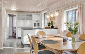 Dining - Lovely home in Rømø with kitchen (Rømø)