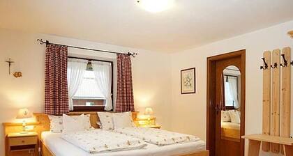 Gamskogl vacation apartment with magnificent mountain views - DEB 032 Pension mit Bergblick