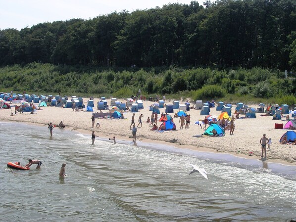 Una playa cerca