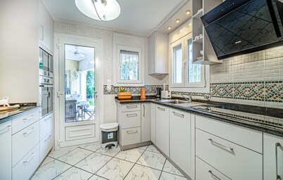 Beautiful home in Oliva with kitchen