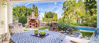 Beautiful home in Oliva with kitchen
