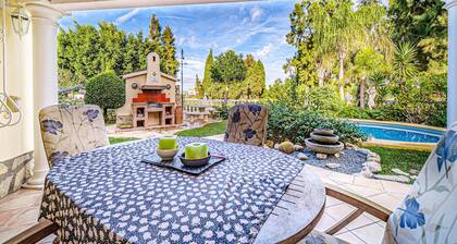 Beautiful home in Oliva with kitchen