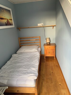 3 chambres, fer et planche à repasser, lit parapluie, Wi-Fi gratuit