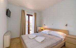 4 soverom, reiseseng for barn, wi-fi (inkludert) og sengetøy