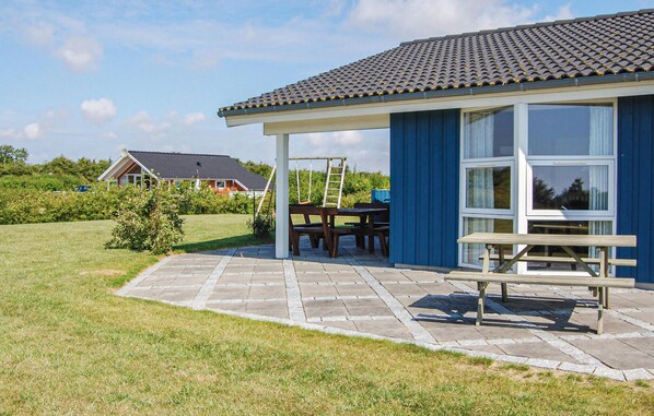 Outdoor dining - Cozy home in Humble with sauna (Humble)