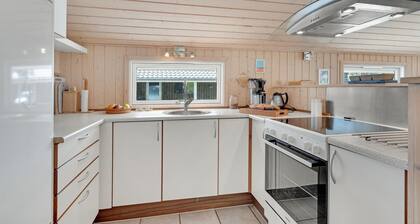 4 huonetta Kiinteistövälitys Hadsund