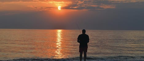 In Strandnähe, Angeln