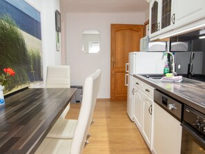 Refrigerador, microondas, horno y lavavajillas 