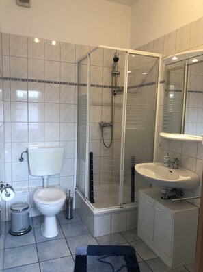 Unclassified image, 4 of 15, button