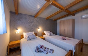 3 bedrooms, in-room safe, free WiFi, bed sheets - 3 bedroom cozy home in Zminj (Zminj)