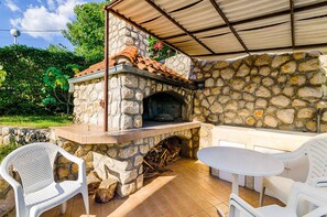 Terrace/patio - Holiday apartment in a quiet location with sea view (Dramalj)