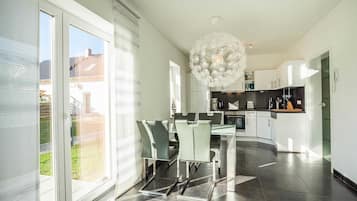 Kühlschrank, Ofen, Geschirrspüler