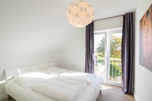 2 bedrooms - Vacation home Claire - Holiday home Claire-2 bedrooms up to max. 4 pers. and 1 baby (Karlshagen)