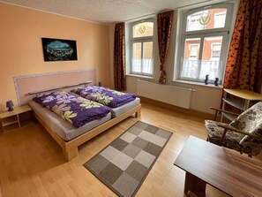 2 bedrooms, WiFi, bed sheets