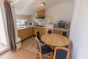 Dining - Holiday apartment with sea view (Biograd na Moru)