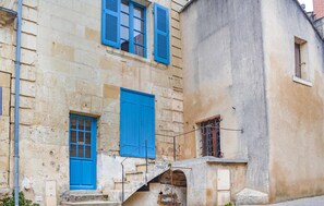 Exterior - Gorgeous home in Fontevraud L'Abbaye (Fontevraud L'Abbaye)