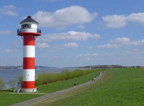 Imagen sin descripción, 3 de 42, botón