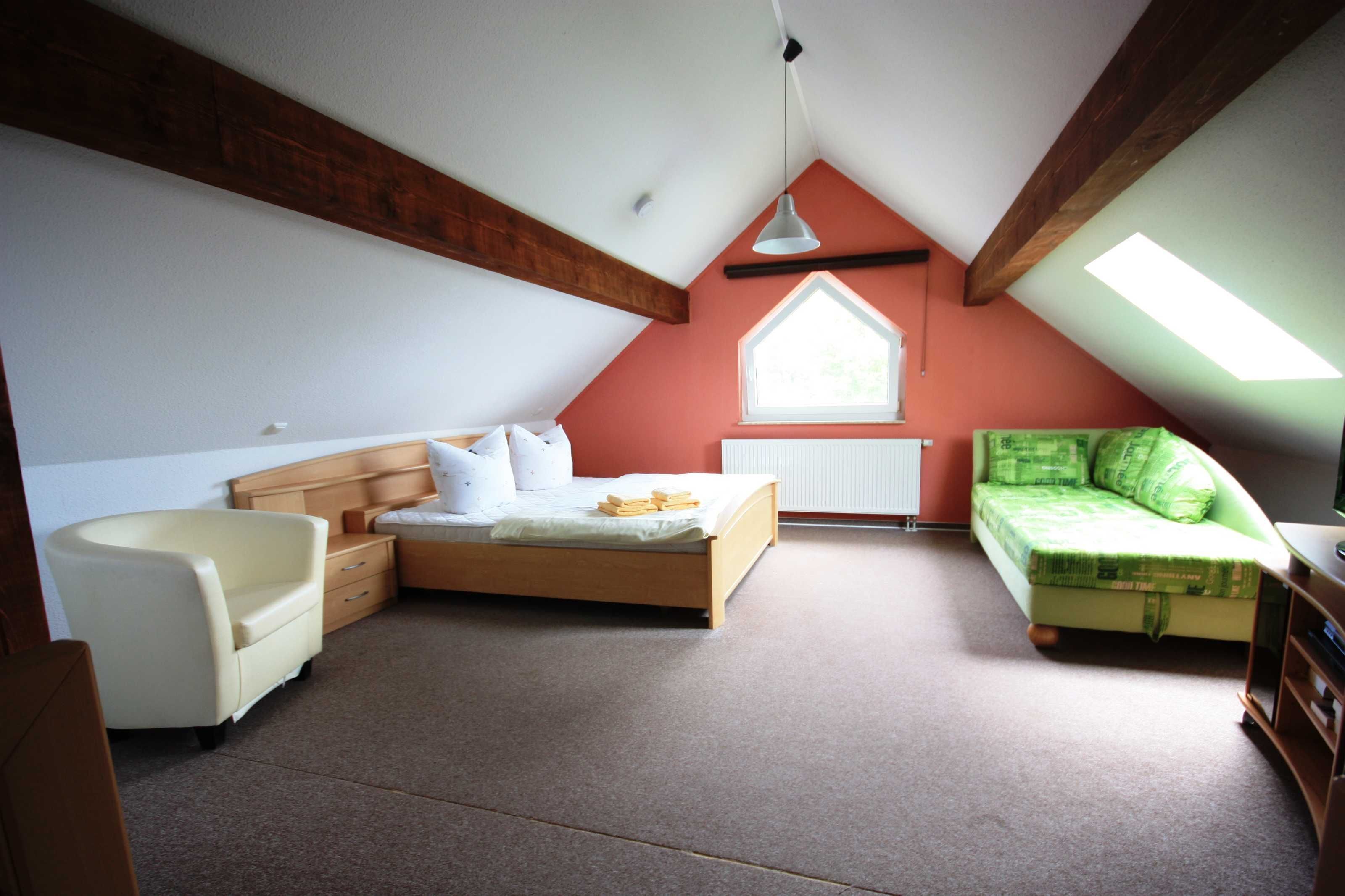 2 bedrooms, in-room safe, travel cot, WiFi