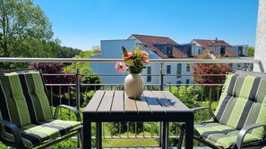 Unclassified image, 3 of 14, button