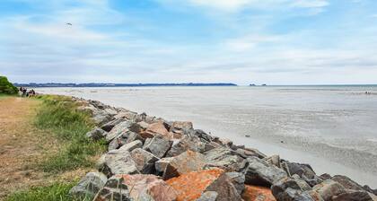 Beach front apartment