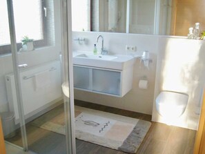 Imagen sin descripción, 3 de 16, botón