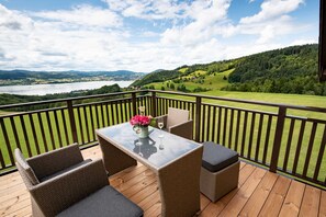 Uklassifisert bilde, 2 av 16, knapp