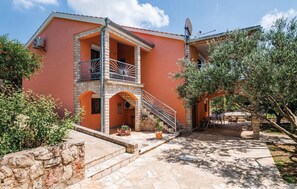 Exterior - 1 bedroom cozy apartment in Krusevo (Krusevo)