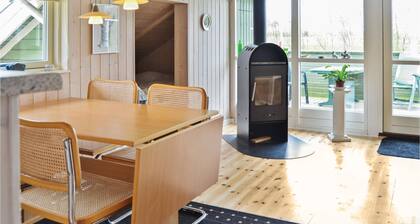 Amazing home in Vinderup with WiFi