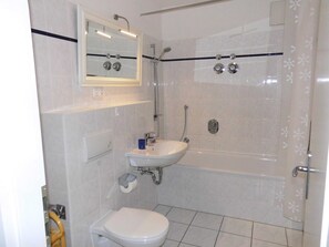 Unclassified image, 5 of 16, button