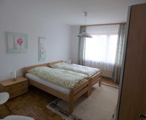 2 bedrooms, WiFi, bed sheets, wheelchair access - Vacation apartment Spohr, Germany (Bad Wildungen)