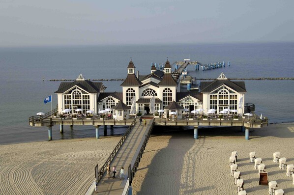 Unclassified image, 1 of 35, button - Comfort apartment Bellevue lake view Top equipment - Comfort apartment (Sellin (Ostseebad))