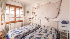 4 soverom, reiseseng for barn og wi-fi (inkludert)
