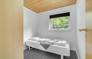 2 bedrooms, free WiFi