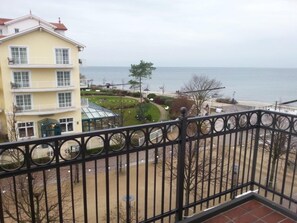 Property grounds - (239) 3- room apartment - lake view - apartment house Atlantik (Kühlungsborn)