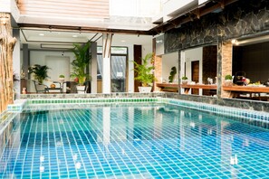 Utomhuspool