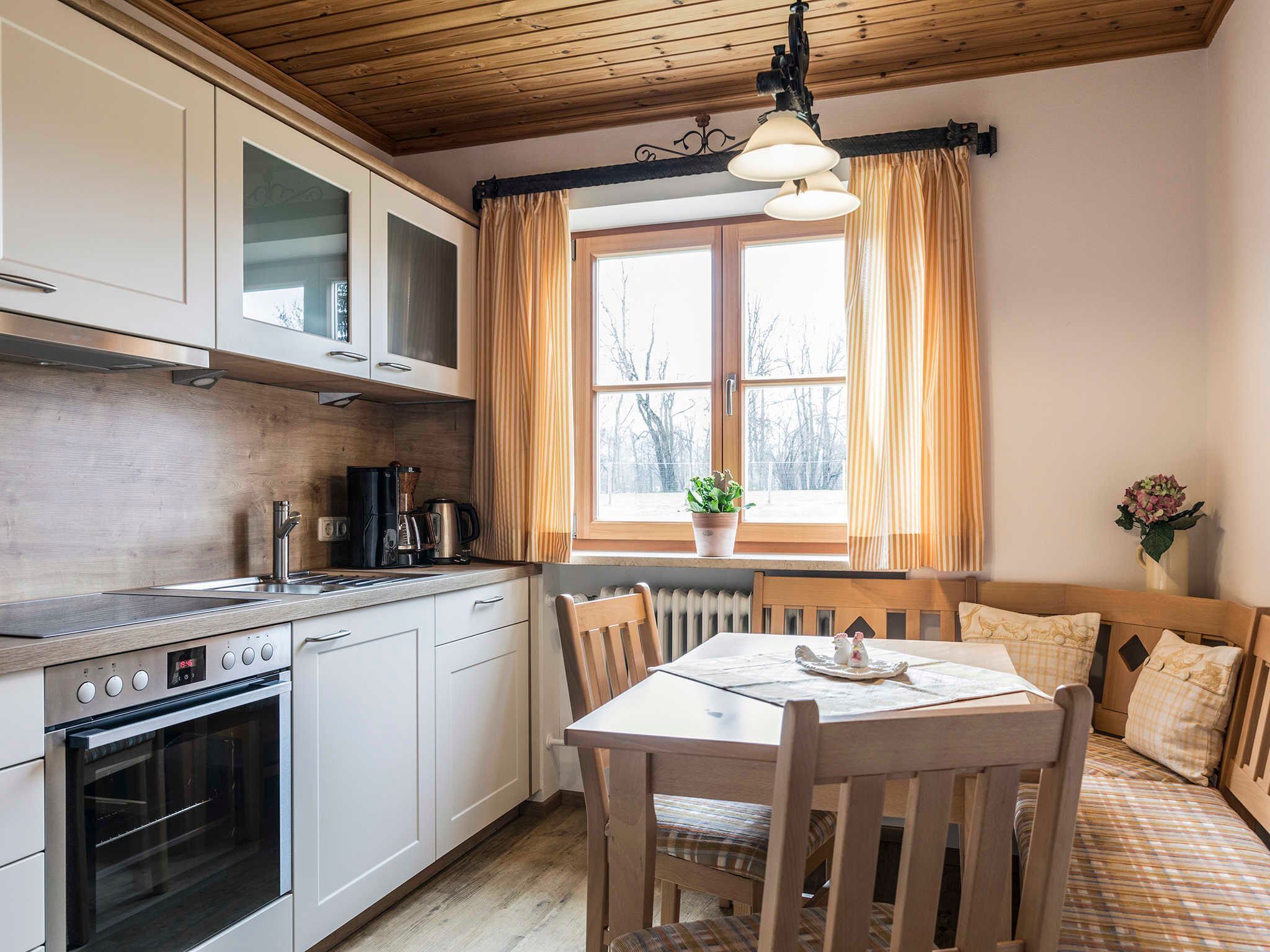 Fridge, oven, dishwasher, coffee/tea maker