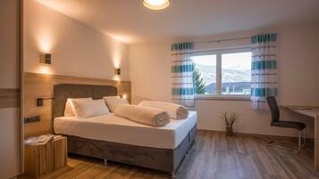 2 chambres, coffres-forts dans les chambres, Wi-Fi, draps fournis