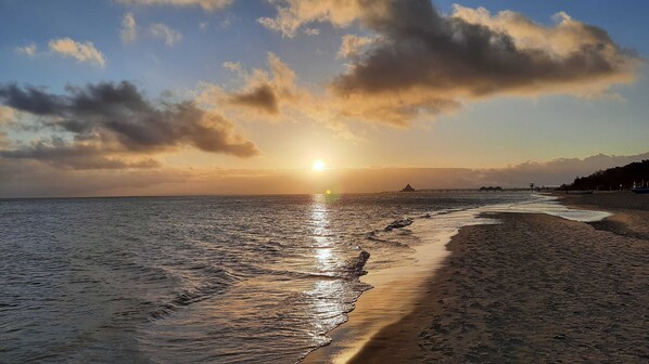 Tæt på stranden