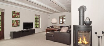 5 bedroom stunning home in Stakroge